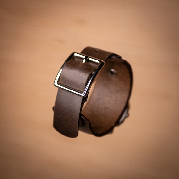 *HostvPick* Swiss army watch face with custom leather watch cuff new battery - Picture 5 of 5